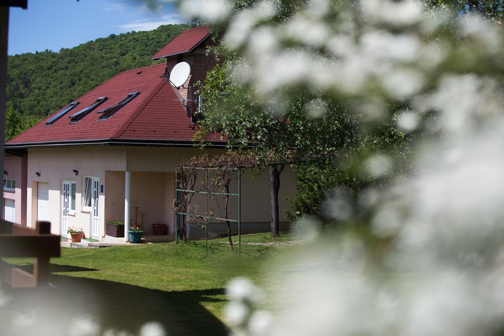 Apartment Oreskovic Otočac Eksteriør bilde