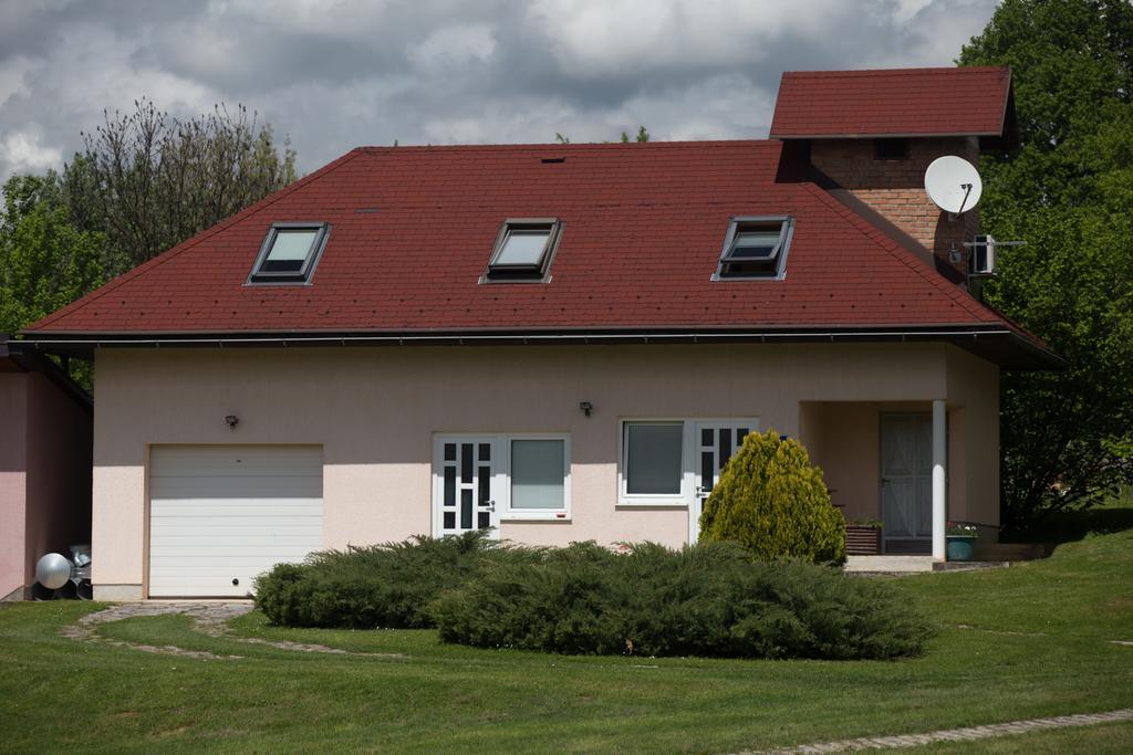 Apartment Oreskovic Otočac Eksteriør bilde