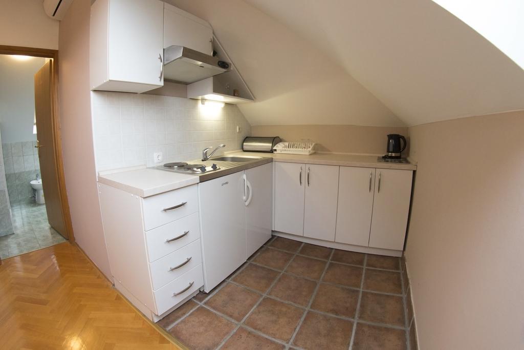 Apartment Oreskovic Otočac Eksteriør bilde